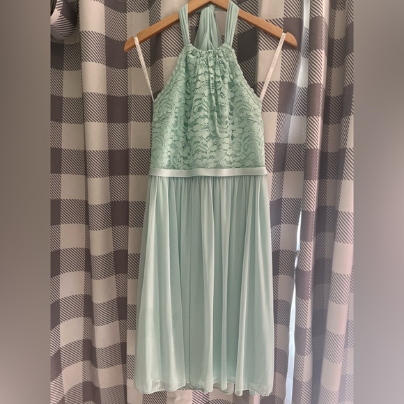 David’s Bridal Lace Floral and Chiffon Halter Bridesmaid/Sundress - Picture 1 of 10